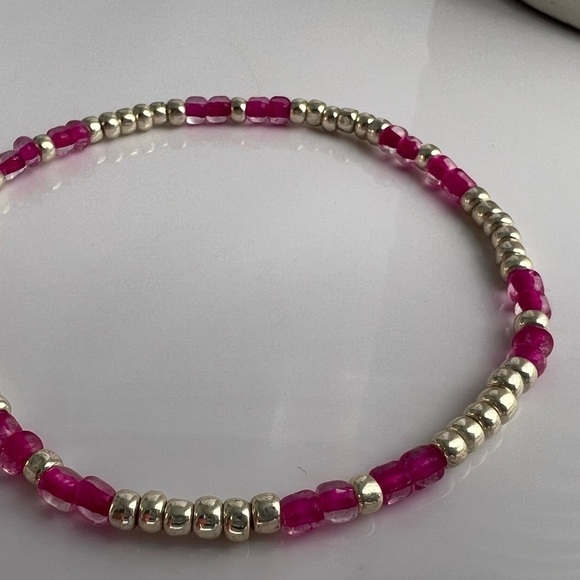 STRETCH Beaded Anklet with Pink and Silver Glass Beads Size 8.5” - Picture 5 of 13